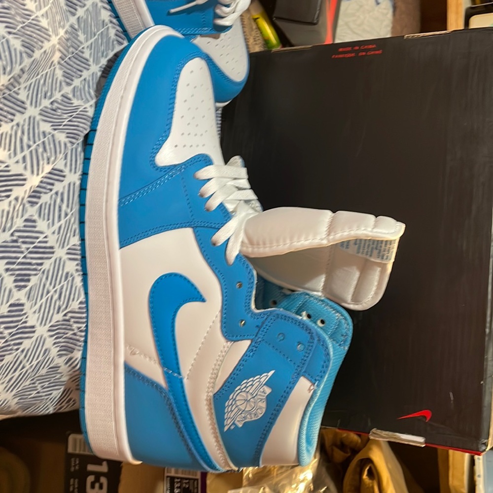 Jordan 1 UNC